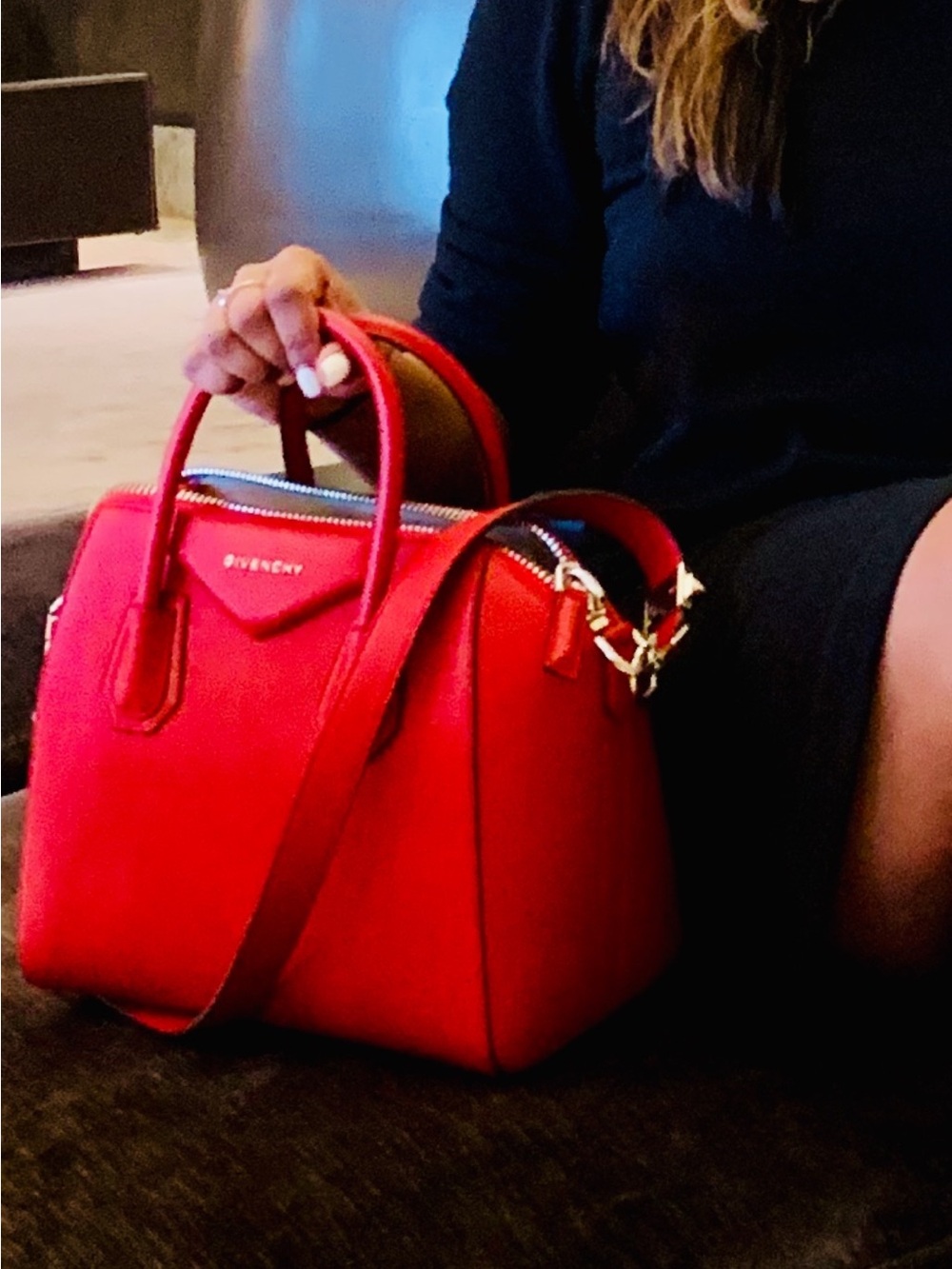 Givenchy medium Antigona Red
